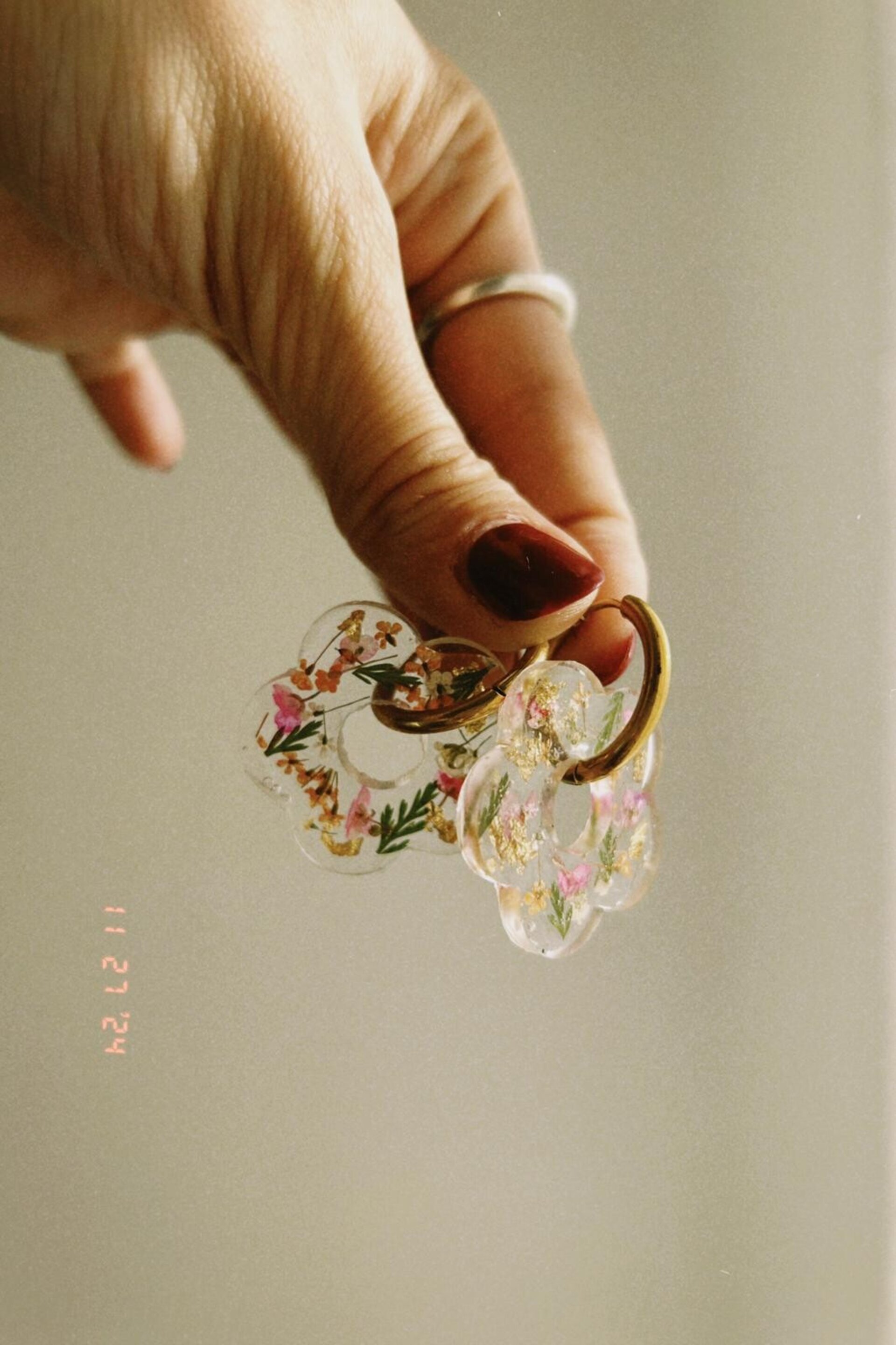 Pendientes Flor Resina Cleo - 1